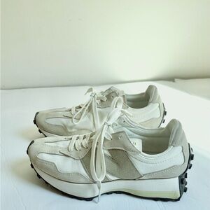 New Balance 327 size 7 1/2